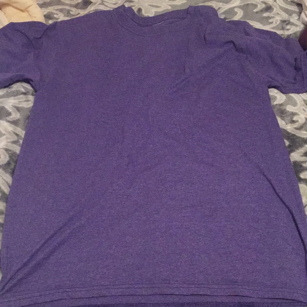 Gildan purple t shirt